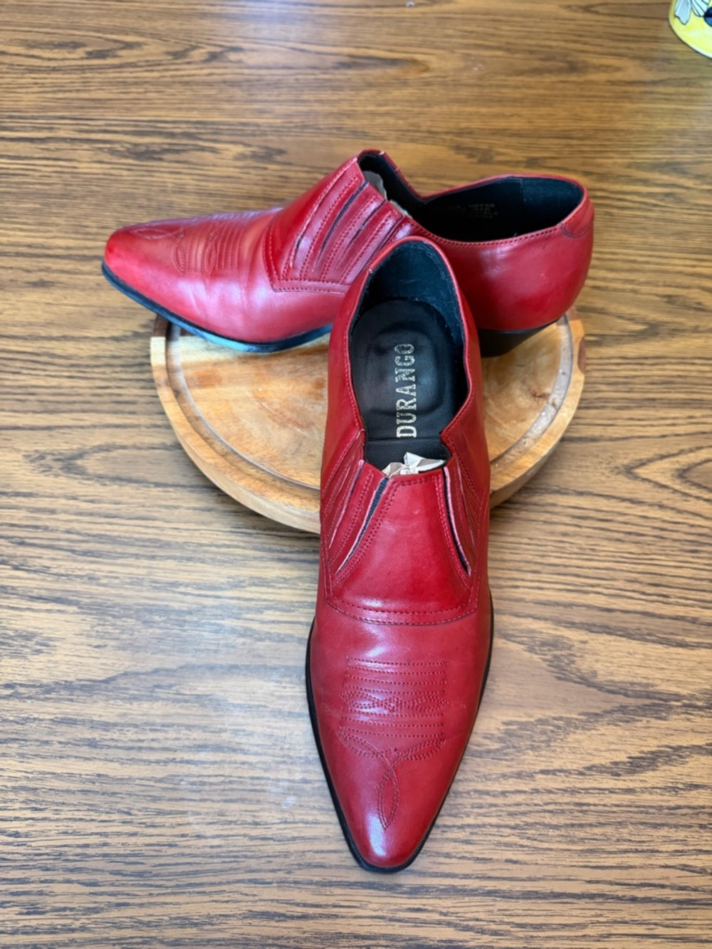 Durango Men’s Red Pointed Slip-On Oxfords